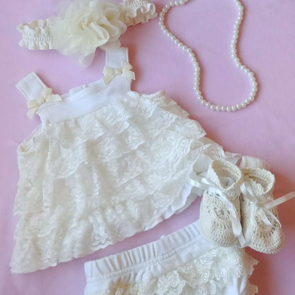 Babygirl 5 Piece Ivory Vintage Outfit!!